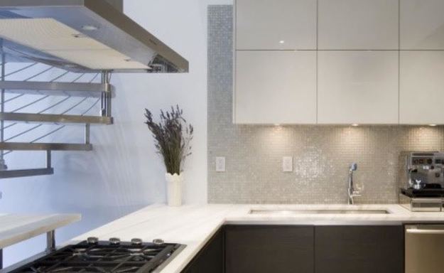 Modern Kitchen Design in Rittenhouse Square Residence, Philadelphia